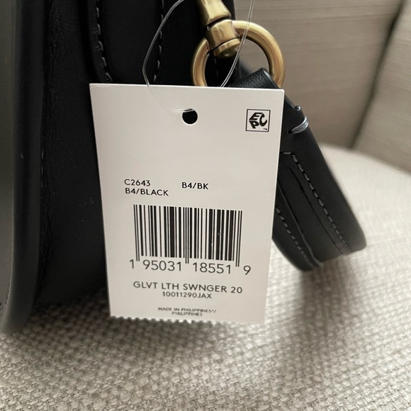 Coach Swinger 20 in Colour Black customized New - Picture 10 of 14